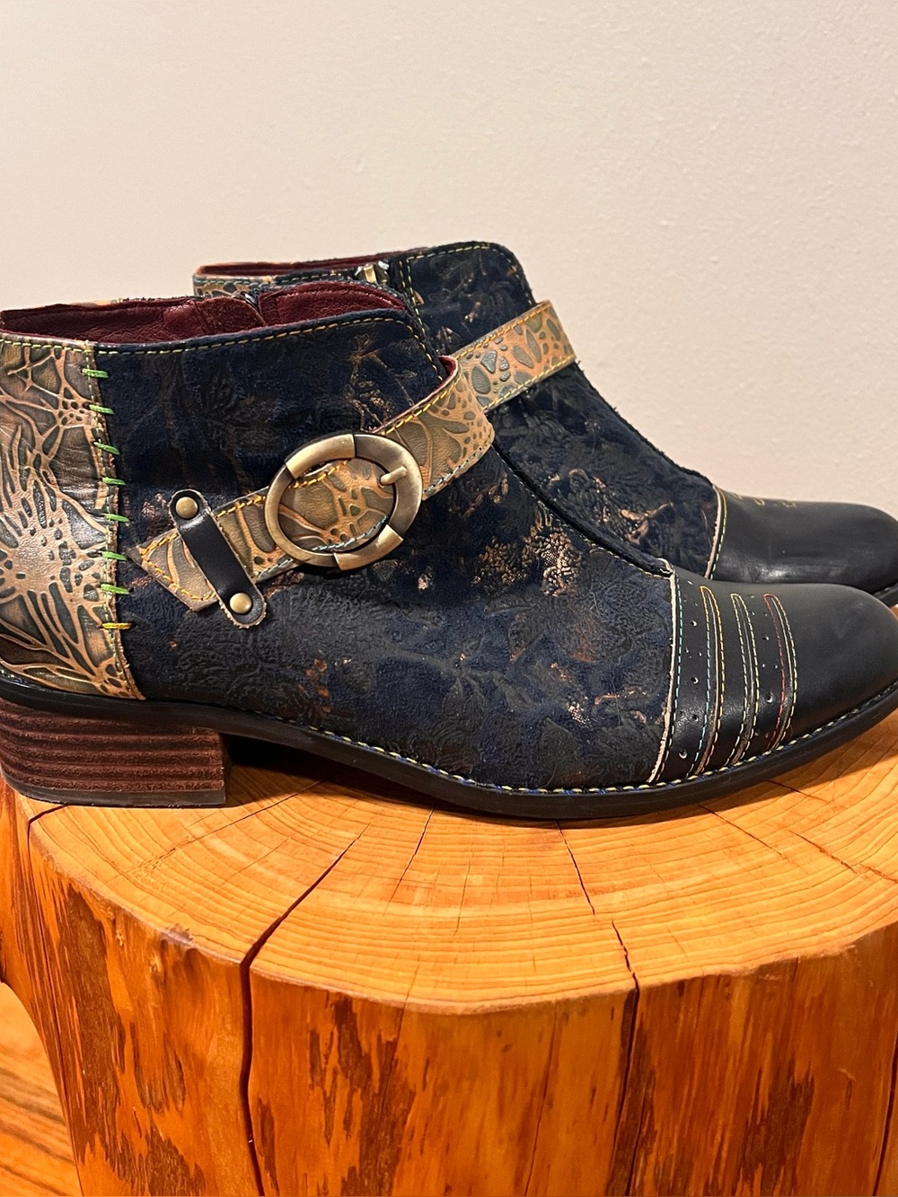 L'Artiste Georgiana Spring Step Navy Multi-color Hand-painted Leather Boots 42